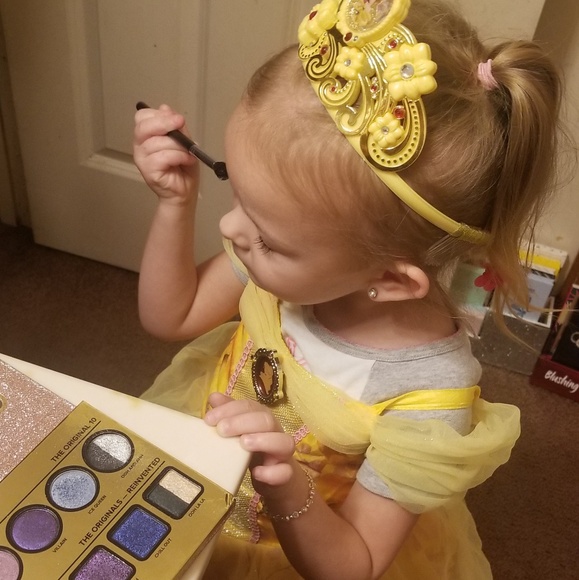 Meet your Posher, Emily - Picture 2 of 8